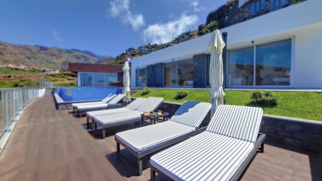 Villa Blue Horizon By Lovelystay Tabua  ภายนอก รูปภาพ